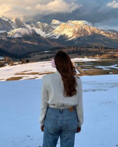 Arthi Venkatesh Instagram - Finding paradise wherever I go 

Travel partner @gtholidays.in 
.
.
.
.
.
#domites #italy #mountains #italianalps #travel #snowcap #hiking #serene #nature #wanderlust #beauty #alps #italian #pizza