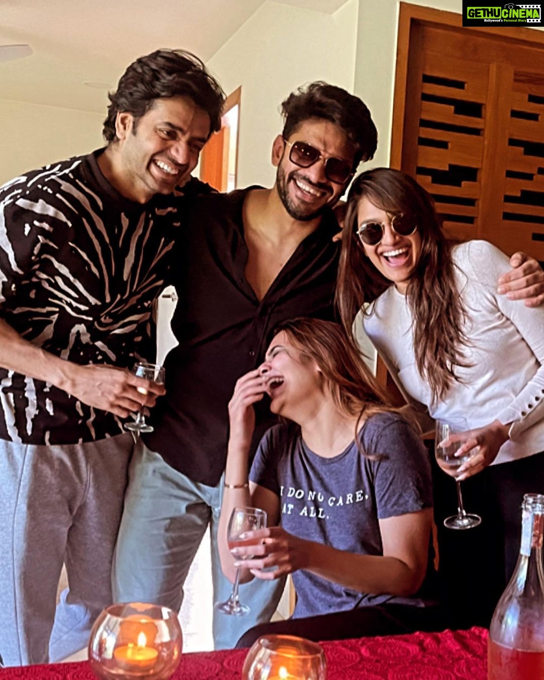 Arthi Venkatesh Instagram - 23.11.22 ❤️ Radio Room