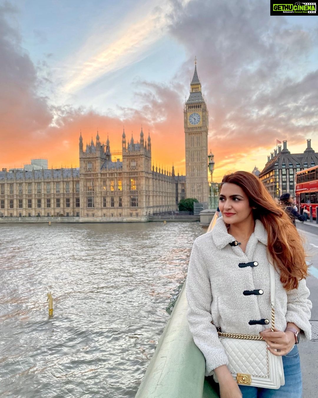 Arthi Venkatesh Instagram - ๐ฌ๐งโค๏ธโ๐ผ London, United Kingdom
