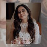 Arya Instagram - Bride :- @sanidhasidharth @arya.badai Make up :- @sijanmakeupartist Ring us :- 9072555552 Kochi Kerela, India