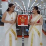 Arya Instagram - കിടിലൻ ഓണസമ്മാനങ്ങളുമായി നന്തിലത്ത് ജി മാർട്ട്. Home Appliances കൾക്ക് upto 70% Discount. എല്ലാ ബ്രാൻഡഡ് പ്രൊഡക്ടുകളും കുറഞ്ഞ EMI സൗകര്യത്തിൽ. ഓൺലൈൻ ഷോപ്പിംഗിനായി സന്ദർശിക്കുക - https://www.nandilathgmart.com For More Details Call : 9207232232 #Nandilathgmart #Nandilath #OnamOffer #OnamCelebration #Onam2023 #goldgalaoffer #HomeAppliances #Gift #kerala
