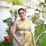 Arya Instagram - I dress up to stare at my own reflection 🥶🥰 Saree @kanchivaram.in Pc @rojan_nath Jewelry @keyaa_by_kartika MUA @shoshank_makeup Styling @sabarinathk_ #startmusic #lovemyjob #loveforsarees #dressup #makeup #happiness #styleinspiration #positivevibes V.V.M Studios