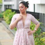 Arya Instagram - Never forget how rare you are 💕 📸 : @pranavraaaj (after ages and it feels awesome ❤️) Styling @sabarinathk_ MUA @shoshank_makeup Costume @rutwva_insta #poserforlife #styling #fashioninsta #fashioninspiration #makeup #dressup #ilovemyjob #positivevibes #happiness