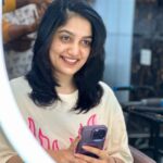 Arya Instagram - Change venam atre Change !!!! Inna pidicho!!! Back to short hair and it feels awesomeeeeee ❤️ Thank you my darlings @sajithandsujith 😍 #chop #haircut #newlook #timeforchange #allsmiles😊 Sajith & Sujith