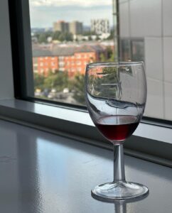 Arya Instagram - #missingscenes 

How I miss being all by myself least bothered of what people think of what I am wearing … how I look … the wine and the views … the happening streets… the long walks .. gentle breeze .. the aesthetic architecture all throughout the city … LONDON YOU ARE MISSED!!!! 

#takemeback
