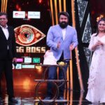 Arya Instagram - Counting my blessings a million times for moments like this ❤️ Thank you to my parents for this life .. 😍 #lalettan #hisbirthday #biggboss #biggbossmalayalam #season5 #happiness #blessed Mumbai - मुंबई