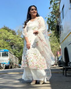 Arya Instagram - Dress only and only to impress yourself 🤍 

Costume @trose_by_isabella 
MUA @vikramanvijitha 
Styling @sabarinathk_