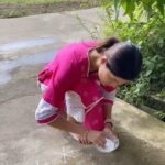 Asha Bhat Instagram - My Morning ritual on the occasion of Ganesha Chaturthi 😁 ಈ ಗಣೇಶ ಚತುರ್ಥಿಯ ವಿಶೇಷ ಸಂದರ್ಭದಲ್ಲಿ ವಿಘ್ನೇಶ್ವರನು ಸಕಲ ಸಂಕಷ್ಟಗಳನ್ನು ದೂರ ಮಾಡಲಿ🙏 ಗಣೇಶ ಚತುರ್ಥಿ ಶುಭಾಶಯಗಳು ✨✨
