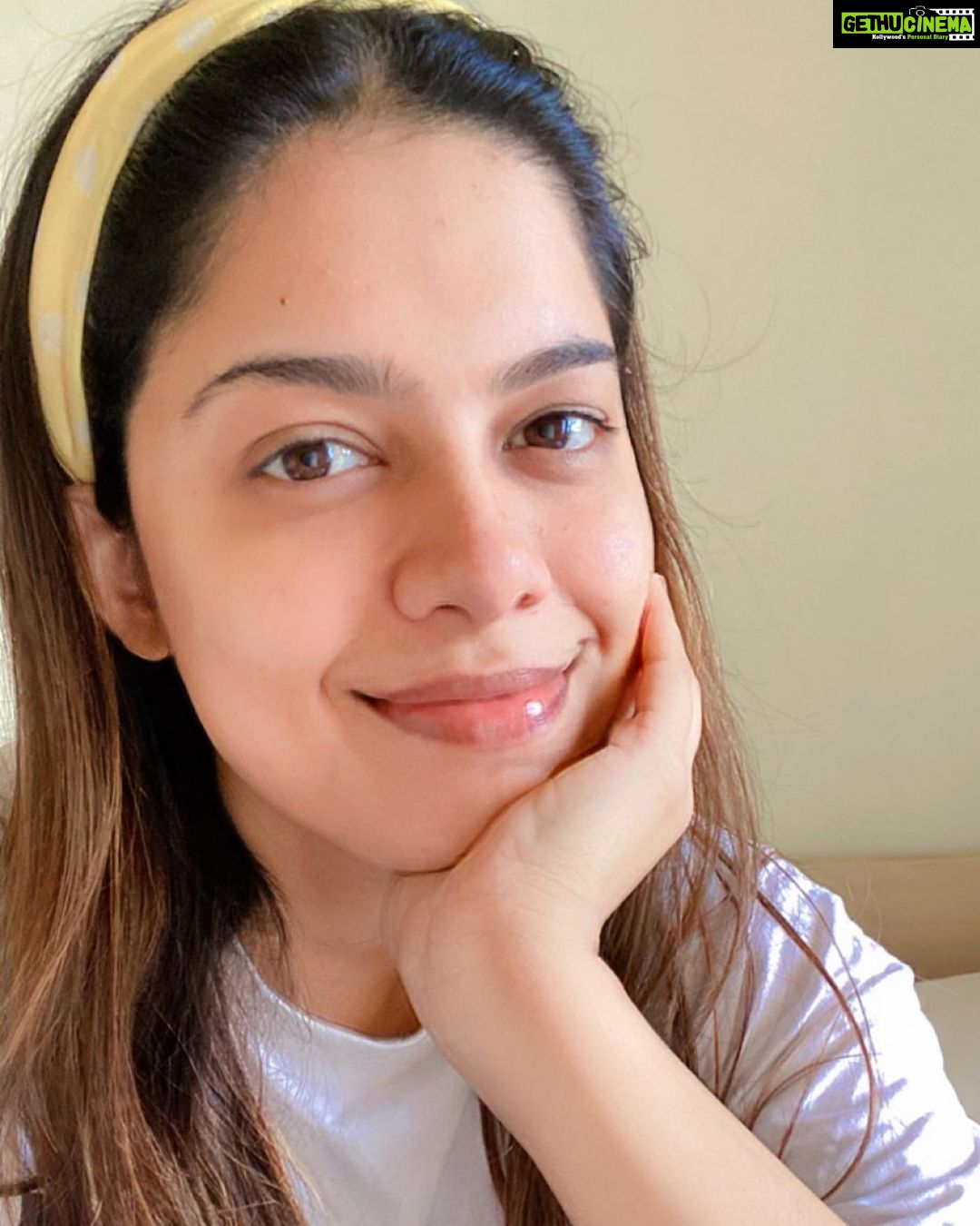 Asha Bhat Instagram - Each year, I’m left speechless after receiving so many lovely birthday wishes. I’m thanking each and every one of you for your incredibly kind and thoughtful words ❤️❤️❤️ Thank you everyone 😘 PS: haha i know i am a lil late, but what i feel for all of you doesn’t change a thing!!