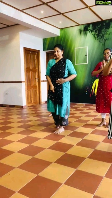 Asha Sharath Instagram - Getting ready to welcome "Maveli" for our Onam celebrations. Practice in full swing on this warm occasion...."Tiruona Pularithan ..."