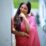 Asha Sharath Instagram - Trust yourself and make it happen🌸 Styling: @krishnaviswam Outfit: @warp.stories Camera: @abinprasad_cherthala