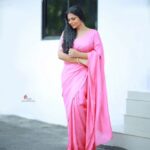 Asha Sharath Instagram - Trust yourself and make it happen🌸 Styling: @krishnaviswam Outfit: @warp.stories Camera: @abinprasad_cherthala