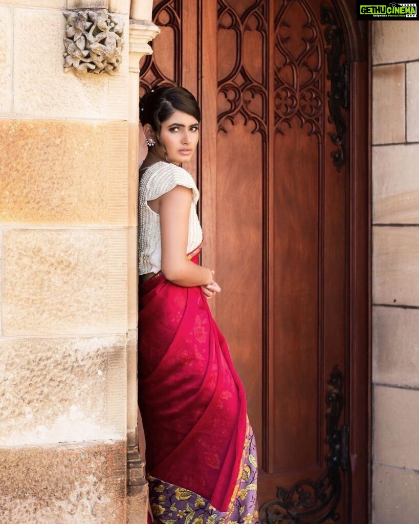 Ashima Narwal Instagram - Realise how blessed you are! Love Ashima #misssydneyaustralia #elegance #missindia #ashima #ashimanarwal #tollywoodactresses #kollywoodqueen #goldenheroine #ig_sydney #ig_india #ig_hyderabad #chennaisarees #silksareestore ##sarvanastoreschennai #pearlblouse #kollywoodmovie #koligaran #mollywoodactress #sandalwoodmovies Chennai, India