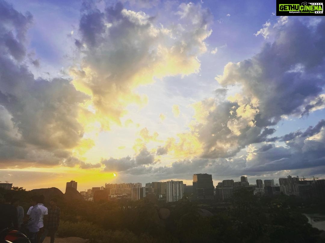 Ashima Narwal Instagram - Cheers to those who wish us well, the rest can go to hell! Goodnight π΄ Heart π π Hyderbad skyline at dusk & dawn & monsoons! August in Hyderabad βοΈπβοΈπ©οΈπͺοΈβοΈ #loveashima #misssydneyelegance #missindia #tollywoodcinema #tollywoodqueen #tollywoodactresses #kollywoodqueen #bollywoodsongsdailly #oldhindisongs #oldhindimusic #oldhindisong #oldisgoldsongs #dusktilldawn #dusksky #dusklight #sunsetdiaries #ig_hyderabad #hyderbad #ig_indiashots #redskirt #ig_travelerworld #hyderabadblogger #hyderbaddiaries #rikshaw #ashimanarwal #ashima #ashimanarwal
