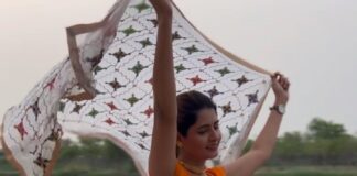 Ashima Narwal Instagram - Behind the shoot! #bts Love Ashima ♥️🦚🪷 #loveashima #monsoon #monsoons #rainbow #rainsofcastamere #rainstorm #hyderabad #hyderabadfoodie #hyderabaddiaries #hyderabad_diaries #ig_hyderabad #ig_chennai #ig_worldclub #ig_worldflowers #ig_europe #ig_australia #ig_india #ig_haryana #bollywoodactresshot #ig_lucknow #ig_rajasthan #ig_delhi #ig_kolkata #ig_chennai #ig_kerala #indianmonsoon #climatecrisis #radharanimandir #radhey #krishnakrishna India
