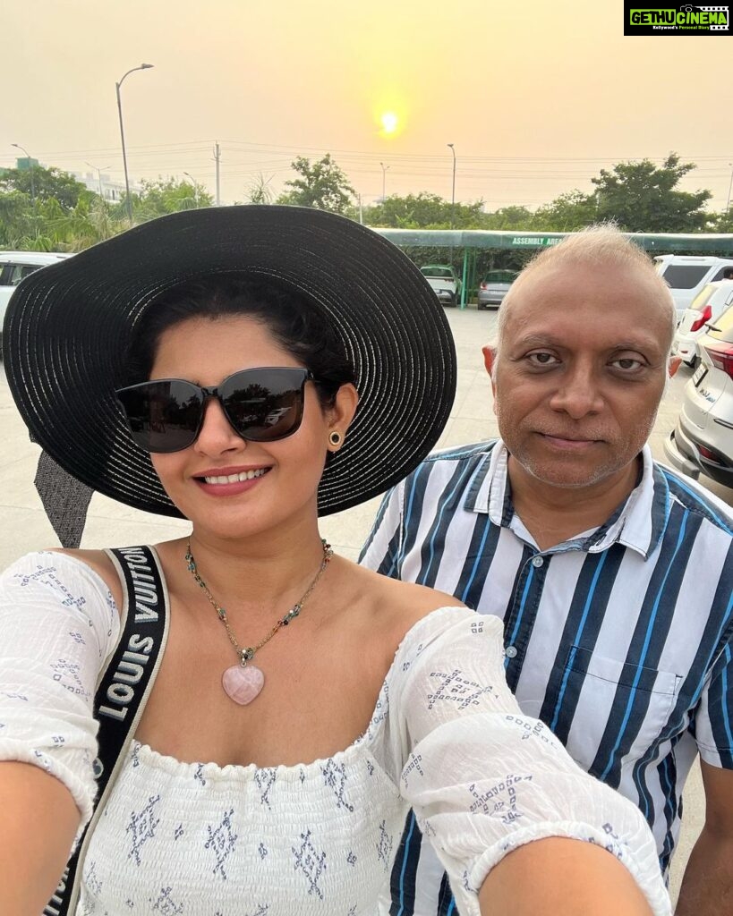 Ashima Narwal Instagram - It was so lovely meeting you Deepak ji! Lots of love Ashima #loveashima #ashima #ashimanarwal #misssydneyelegance #missindia