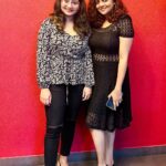 Aswathy Sreekanth Instagram - പെട്ടെന്നൊരു ദിവസം പുളി മിട്ടായി കഴിക്കാൻ മോഹം തോന്നിയപ്പോൾ (വെറും നൊസ്റ്റു-മറ്റേതല്ല 😉) 80 പാക്കറ്റ് ഒരുമിച്ച് ഓൺലൈനിൽ ഓർഡർ ചെയ്ത് വരുത്തി ഒറ്റയ്ക്ക് ഇരുന്ന് കഴിച്ച ഒരു ചങ്ക് നിങ്ങൾക്കുണ്ടോ? 🫢 (ദൈവ ദോഷം പറയരുതല്ലോ, കഴിഞ്ഞ ദിവസം ഓരോ പാക്കറ്റ് എനിക്കും സന്ധ്യക്കും @sandya_nra തന്നിരുന്നു.) എന്നാലും ബാക്കി 78 പാക്കറ്റ് !! പക്ഷേ ആരും പേടിക്കണ്ട, ആള് പെർഫെക്റ്റ് ഓക്കേ ആണ്, ഇന്ന് ഏഴാമത്തെയോ എട്ടാമത്തെയോ എന്തോ പിറന്നാളുമാണ് 🤓 Happy Birthday to my craziest, gorgeous friend @soumya_tony97 You make our lives a whole lot better 😘😘😘 പുളി മിട്ടായിടെ ഓൺലൈൻ ലിങ്ക് അവള് തന്നെ പോസ്റ്റ് ചെയുന്നതാരിക്കും 😁 Thanks