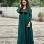 Aswathy Sreekanth Instagram - Graced in green 💚 @nooriyaonline_ 👗