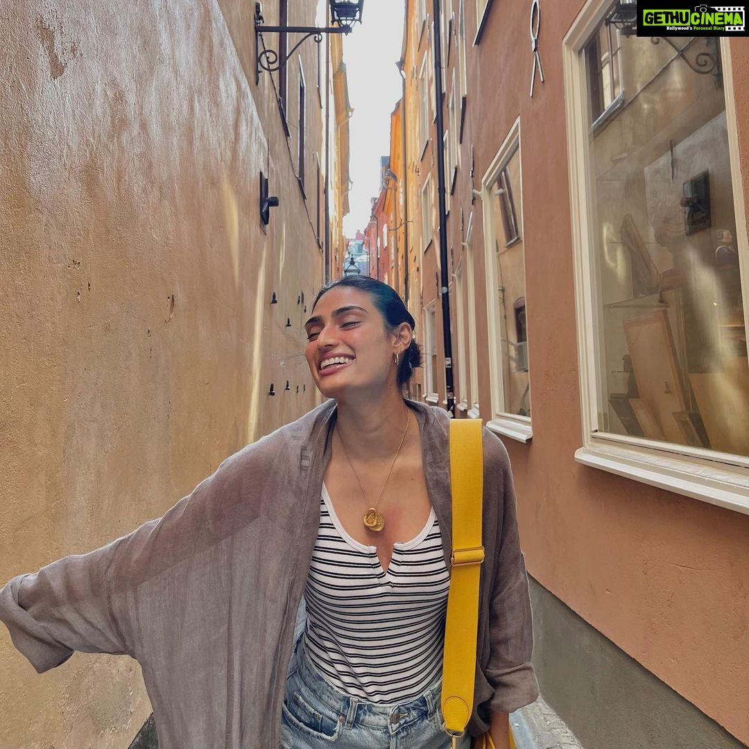 Athiya Shetty Instagram - Sweden, you’ve been swell 🇸🇪🧇🪻☀️