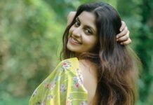 Athmiya Instagram - Let life make wonders with yellow flowers 🌼🌻🌼 @_zastra 🌼 @_aacna_clothing_ 🌼