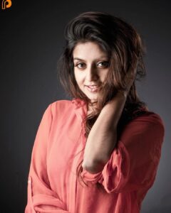 Athmiya Instagram - Hold on ,a lot more flowers to come and bloom 🌷
📸 @rajanpaulphotography 
💄 @rajeshkodungallurmakeupstudio