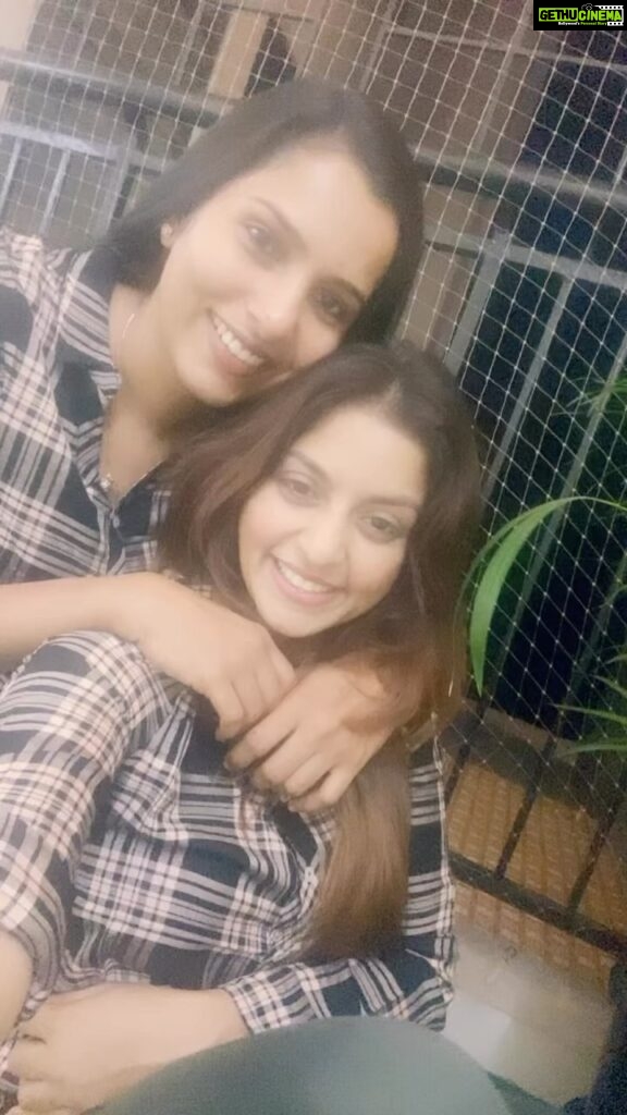 Athmiya Instagram - @anuanupamaramesh ❤ U laugh,I laugh,u cry, i cry,u fall,i laugh😆,then i fall too bcz i was laughing so hard 🤭🙈😬… This is exactly what’s happening btwn us since yearrrrrrs..😅(Anuu,if u knw,u knw.. bt i knw,u knw🙊🤪🤣) Meeting u after a loooong time was literally a blissss,Anuuu.. we go long periods of time without any communication n yet we pick up lik we jst spoke yesterday,regardless of how long it has been or how far away we live..Thank you for being just Awesome,my light house 🤩, my homie 😍 And nowww,look at u,ma girl..i can’t be prouder seeing u achieve wonderful wonderful things in life.. Playing for an International Cricket Team in a different country is not smthg anybody can easily attain .. You are in MALTA WOMEN’s NATIONAL CRICKET TEAM !!!!❣Bravo my dearyy🤗😘U hv a long long way to go in life and can’t wait to see u playing for the tournaments coming up this year.. Wishes n prayers 🙏to u n ua team to repeat the victory🤞❤ Anuu, dream big ,fly high n reach the top 😘🤗