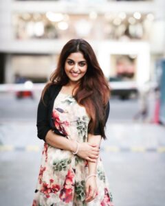 Athmiya Instagram - Feel the wind and just smile 🤍🥰

📸 @randheerkr 🤍
👗 @swapna_weddings 🤍