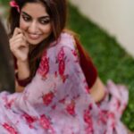 Athmiya Instagram – She’s soft ,like the clouds ,
but never meek or weak.
There’s shade and soft rain,
but also lightning and thunder.
-Suhaib Rumi 🤍 Palachuvadu