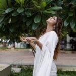Athmiya Instagram - Some rain, must fall ;n some flowers ,must bloom 🤍 📸 @vineeth_sivadas_ 💄 @sreegeshvasan_makeupartist 👗 @hoorlyn_design_studio Accessoires @parakkat_jewels Kochi