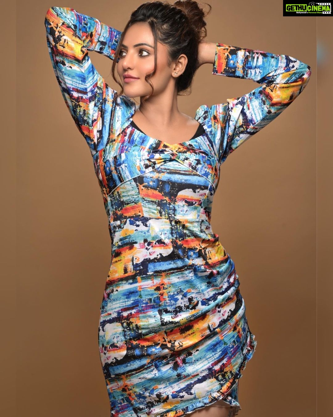 Athulya Ravi Instagram - Just a girl growing wings 🦋 M&H @lishmamathew 🥰 📸 @shubhburman_photography 👗 @meeamifashion