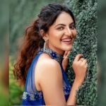 Athulya Ravi Instagram - All about the vibe 💙 #blue #shoot #vibes #weekend #bluelove !!! 📸 @anulalphotography M&H @lishmamathew 🤗