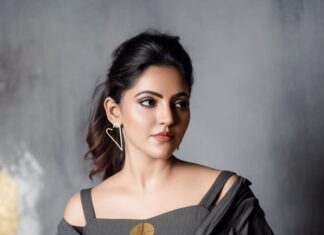 Athulya Ravi Instagram - Let your soul glow ❤️🥰 #allwehaveisnow #blessedmess ! wardrobe @enechofficial 👗 Stylist @manogna_gollapudi ❤️ M&H @arupre_makeup_artist 🤍 Clicked @screamstudiosbyharsha 📸