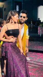 Athulya Ravi Instagram - BTS #chammakchammakpori song shooting ! Just tried this steps with lots of shyness 🙈by the way its not my step😂!! #meter #meterfromapril7th #telugudebut #cinemalover #dance 💃