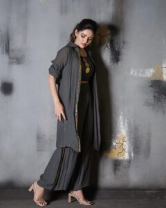 Athulya Ravi Instagram - Let your soul glow ❤️🥰 #allwehaveisnow #blessedmess ! 
wardrobe @enechofficial 👗
Stylist @manogna_gollapudi ❤️
M&H @arupre_makeup_artist 🤍
Clicked @screamstudiosbyharsha 📸