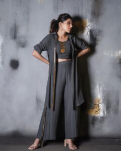 Athulya Ravi Instagram - Let your soul glow ❤️🥰 #allwehaveisnow #blessedmess ! 
wardrobe @enechofficial 👗
Stylist @manogna_gollapudi ❤️
M&H @arupre_makeup_artist 🤍
Clicked @screamstudiosbyharsha 📸