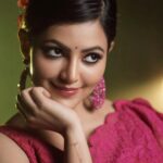 Athulya Ravi Instagram - Nenjam oru murai nee endrathu 💗💞 #retro #retrolook #oldstyle #pink ! Outfit @studio149 M&H @arupre_makeup_artist 📸 @screamstudiosbyharsha Look styling @manogna_gollapudi Earrings @deepagurnani 💖