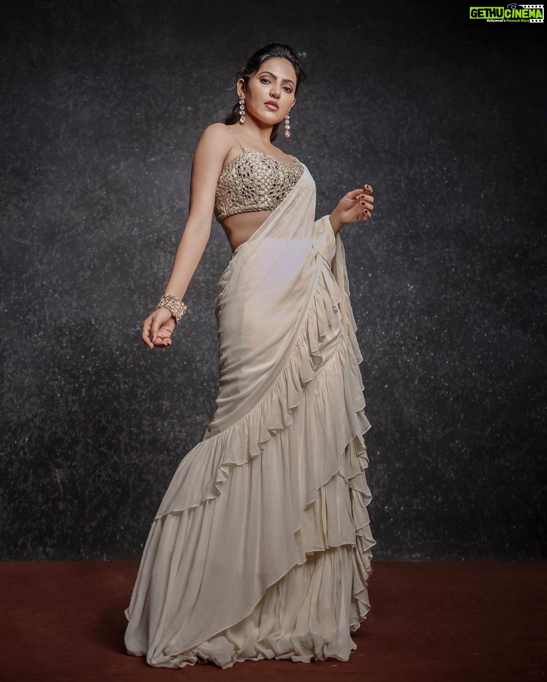 Athulya Ravi Instagram - On to better things 🤍 #blessed #happyweekend #fashion #ınstagood #picoftheday #motivation !! Saree @forampatel_official M&H @arupre_makeup_artist clicked @screamstudiosbyharsha Earrings @deepagurnani