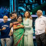 Atlee Kumar Instagram - ❤️❤️❤️ Jawan pre release event with my mom @priyaatlee ❤️❤️❤️