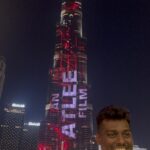 Atlee Kumar Instagram - Omg I never imagined this thank you all Lovely night and most memorable moment Thank you @iamsrk sir @poojadadlani02 ♥️♥️♥️ Pc my baby @priyaatlee Burj Khalifa,Dubai,U.A.E