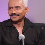 Atul Kulkarni Instagram - गांधी विरुद्ध श्रीराम अभ्यंकर | कॅरेक्टर समजून घेताना feat. @atulkulkarni_official #CloseShot. पूर्ण एपिसोड युट्यूब चॅनल वर