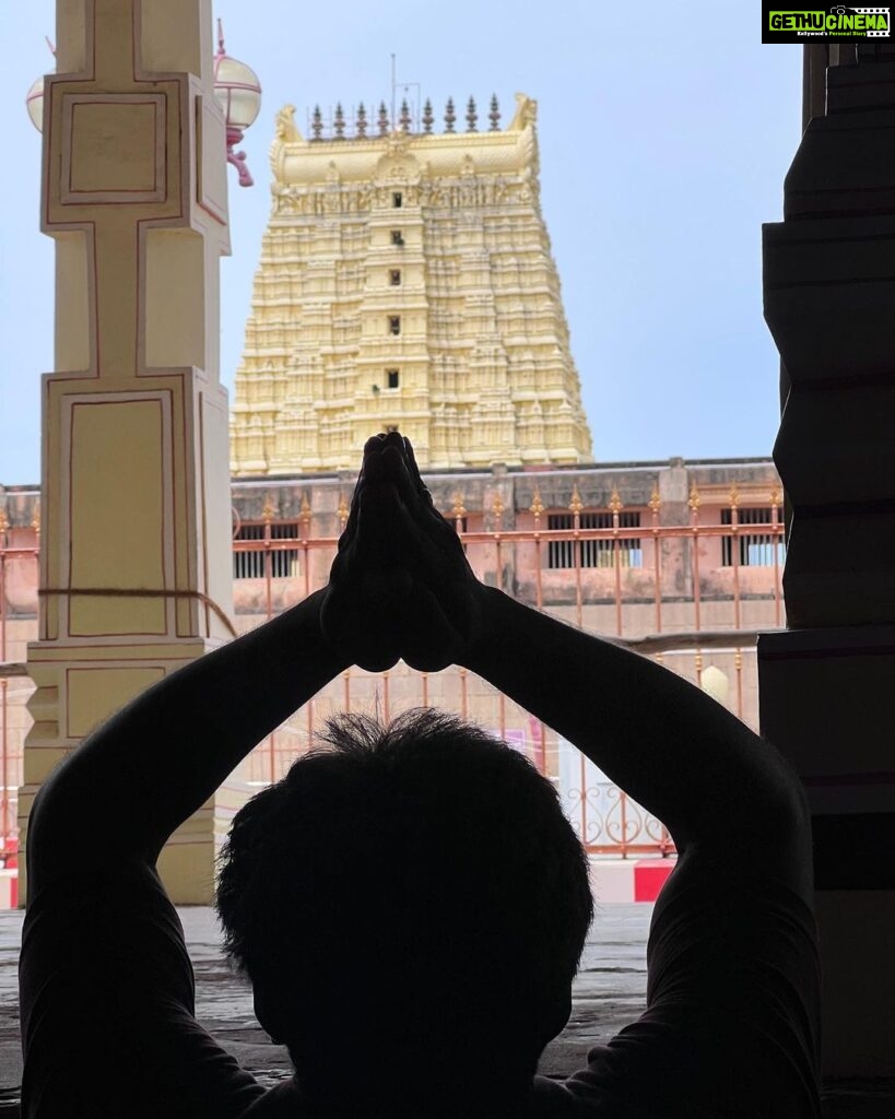 Bala Saravanan Instagram - அன்பே சிவம்…🙏🏾❤️ Ramanathaswamy temple… Rameshwaram Rameshwaram Tample