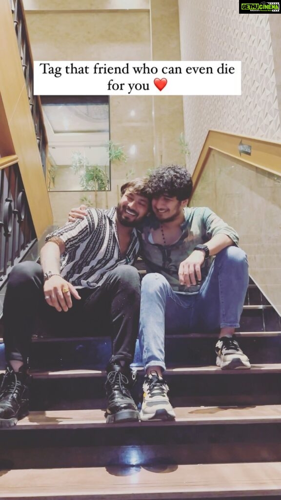 Bhavin Bhanushali Instagram - Jigar jaan ❤️ @hardik_jariwala9 #friendship #friends #brothers