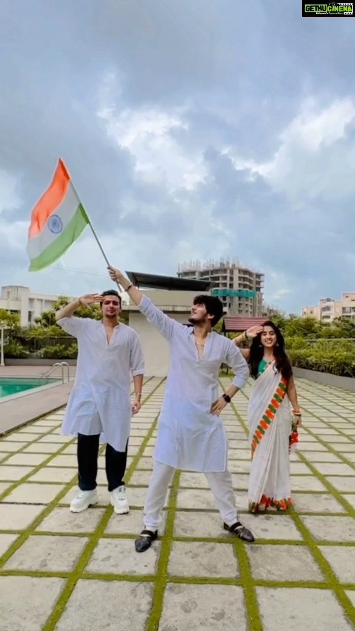 Bhavin Bhanushali - 90.2K Likes - Happy Independence Day ❤️ 🇮🇳
Bhaarat Mata Ki Jai ❤️ @sameeksha.sud_ @vishalpandey_21
#independenceday #india