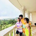 Bhavin Bhanushali Instagram – Live life King Size 👑 
@stayscapeofficial 
#family #vacation
