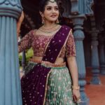 Bhavya Gowda Instagram - ❤️ MUA: @makeoverby_divyagowda Outfit: @rentyourlook_by_chandangowda Hairstyle by: @hairstylist_bangalore Jewels: @velvetboxby Captured by: @happeningpixels Location: @theshirestudioblr