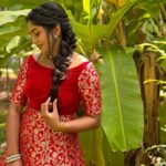 Bhavya Gowda Instagram - ❤️ Outfit: @rentyourlook_by_chandangowda MUA: @makeoverwithshruthi_shetty Jewels: @thespatika Hairstyle by: @hairstylist_rekhaa