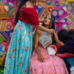 Bhavya Gowda Instagram - Mehandi 🤎 Outfit: @classy.designerhouse Jewels: @thespatika Our cutest couples ❤️ @sahana._.shetty @prathap._.shetty