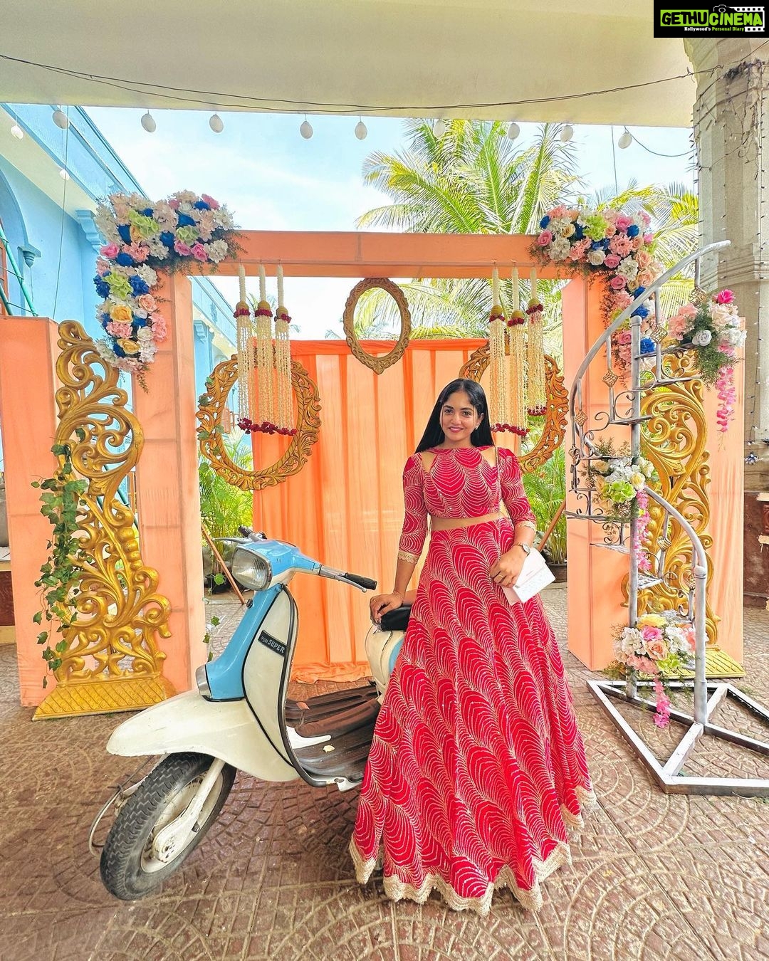 Bhavya Gowda Instagram - 💖 Outfit: @classy.designerhouse