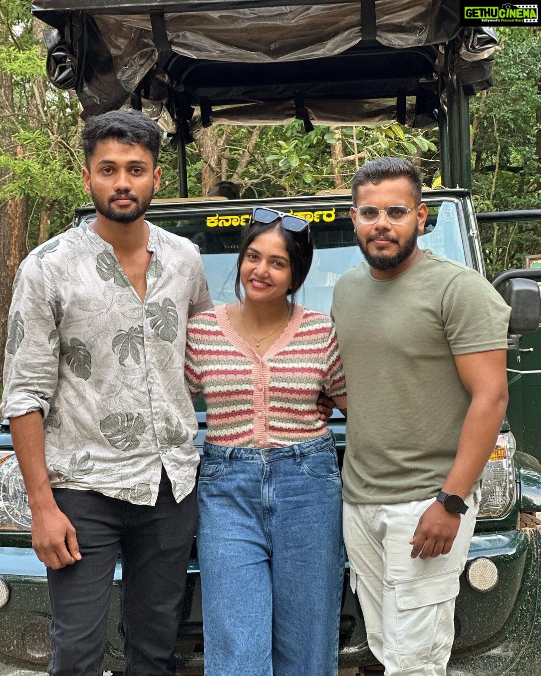 Bhavya Gowda Instagram - 🤎 #family ಶಿವಮೊಗ್ಗ ಕರ್ನಾಟಕ
