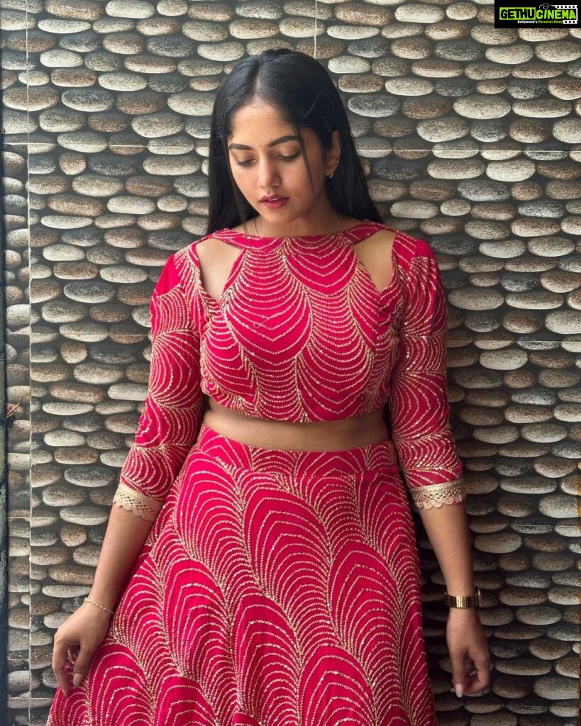 Bhavya Gowda Instagram - 💖 Outfit: @classy.designerhouse